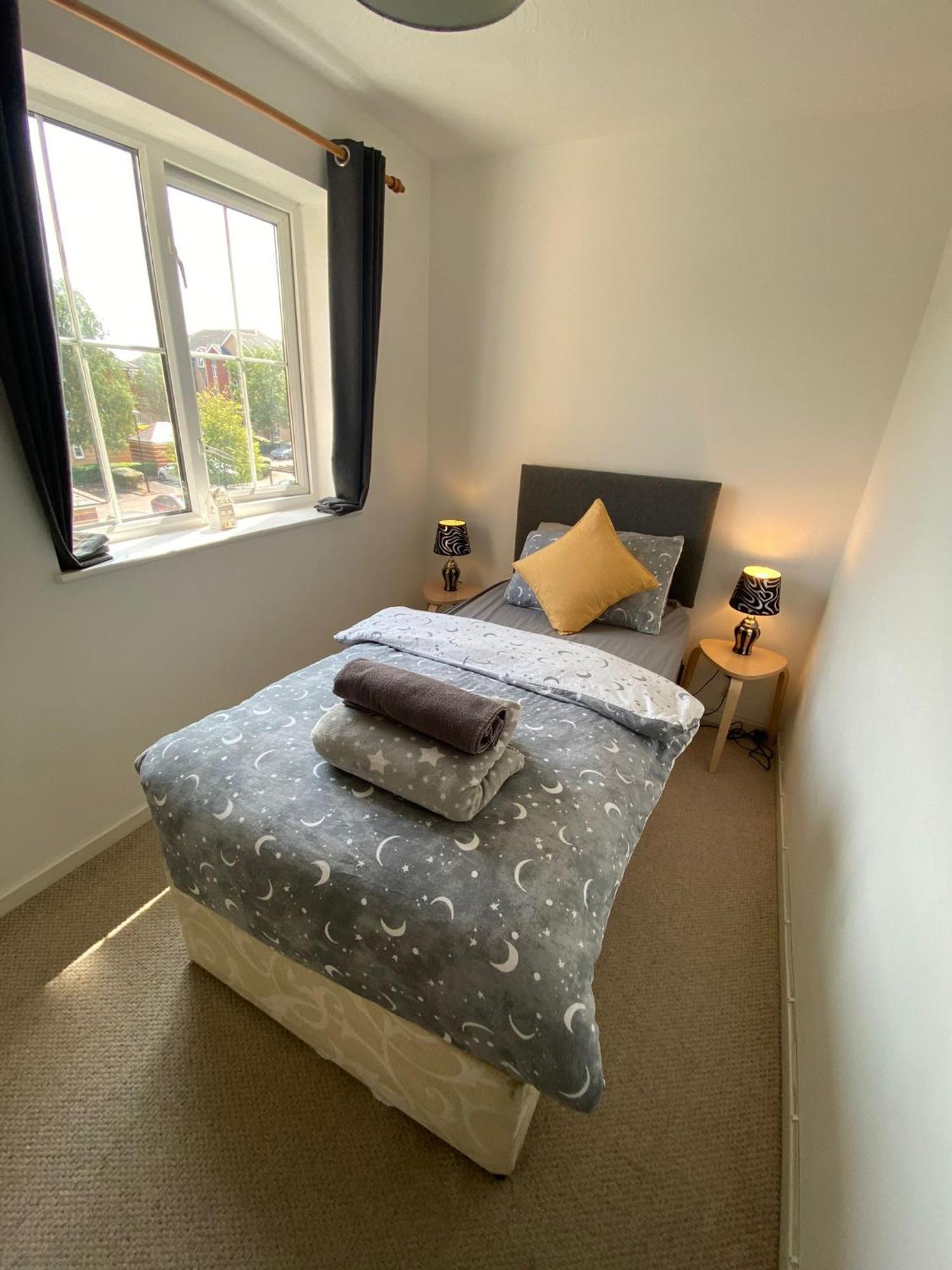 Cardiff Bay Apartment Exterior photo
